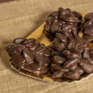 Mandorle Ricoperte di Cioccolato Fondente